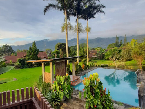 Gazebo kolam renang Villa 227